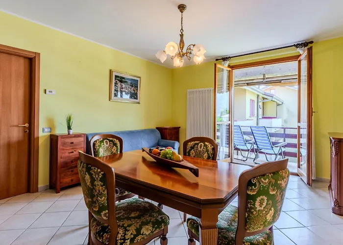 Miralago By Interhome