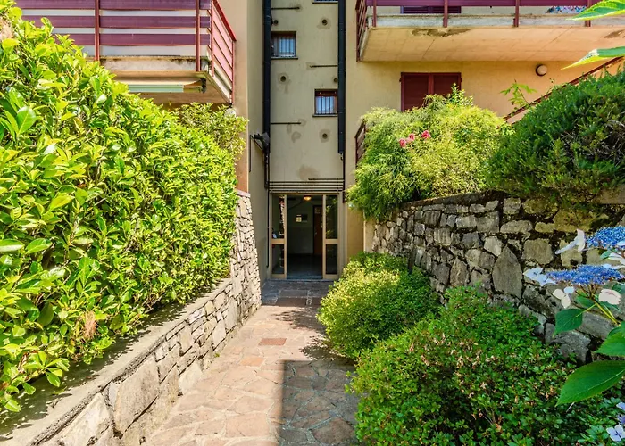 Miralago By Interhome